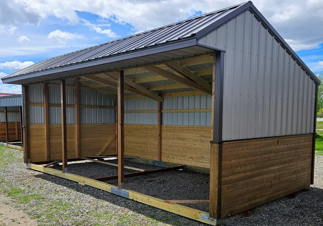 12×24 tongue-and-groove run-in shelter with overhang
